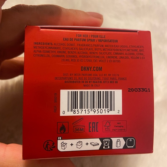 DKNY Donna Karan New York red apple 1fl oz - Picture 3 of 5